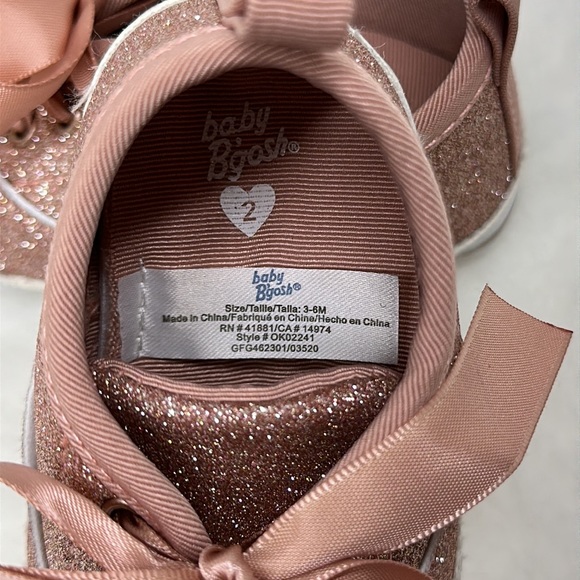 Baby Bgosh in EUC Size:2. (3-6months) - Picture 4 of 5